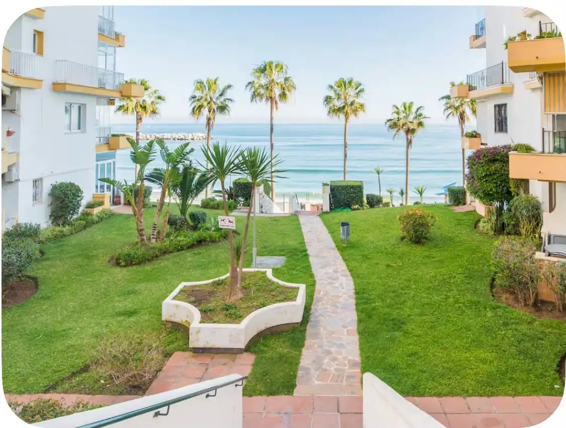 Jardí de Apartament de lloguer en Marbella amb Aire condicionat, Calefacció i Terrassa