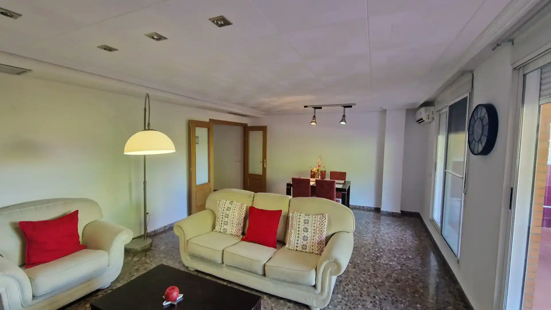 Wohnzimmer von Wohnung zur Miete in Massanassa mit Klimaanlage