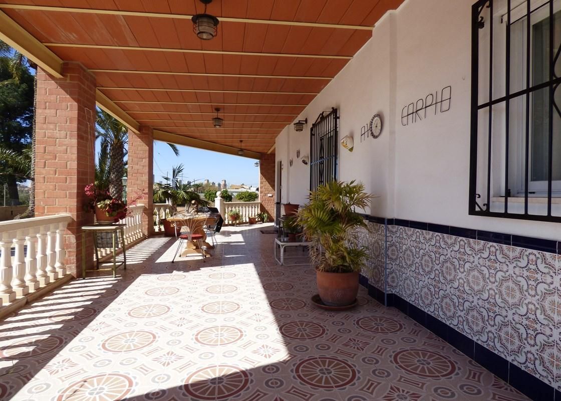 Terrassa de Casa o xalet en venda en Benidorm amb Jardí privat, Terrassa i Moblat
