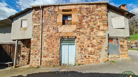 Foto 2 de Casa adosada en venta en Sancedo, León