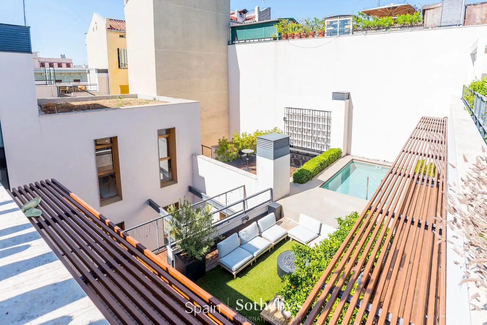 Terraza de Ático en venta en Madrid con Aire acondicionado, Calefacción y Jardín privado