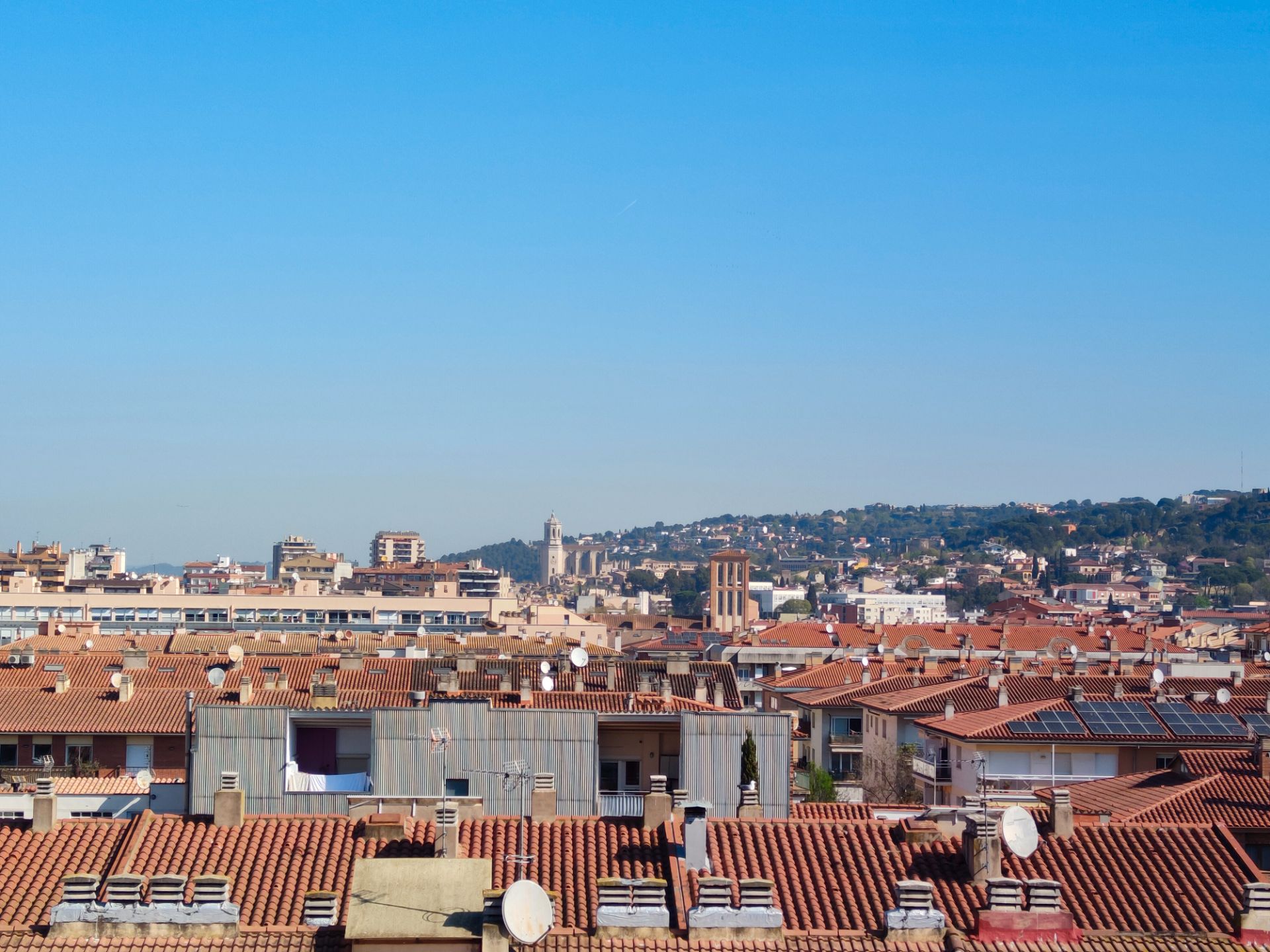 Exterior view of Duplex for sale in Girona Capital  with Air Conditioner, Heating and Terrace