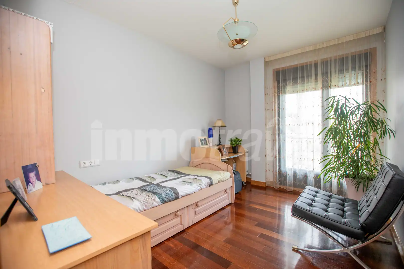 Habitación de Casa o chalet en venta en Sanxenxo con Calefacción, Jardín privado y Parquet