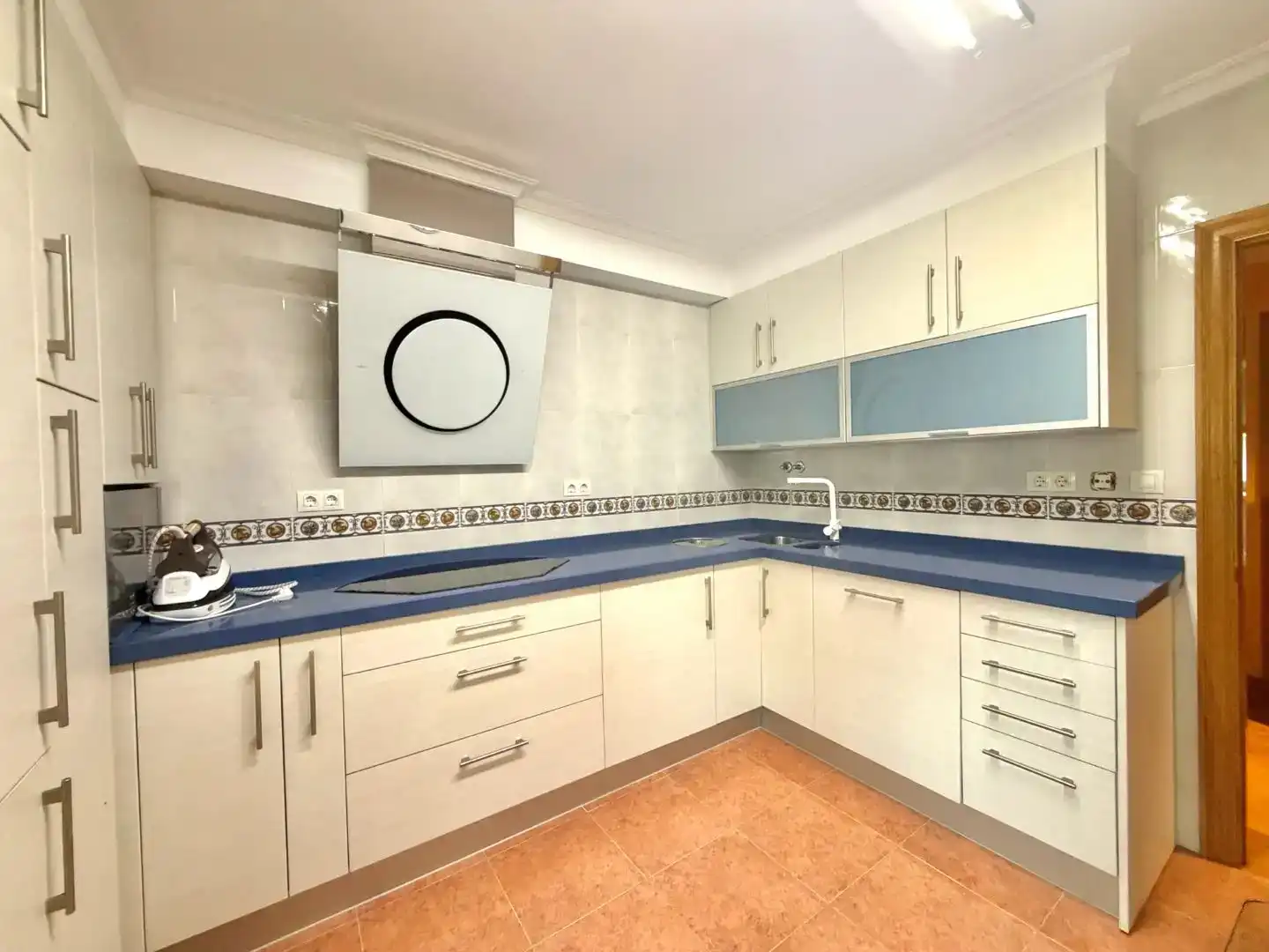 Cocina de Casa adosada en venta en Castro-Urdiales con Balcón