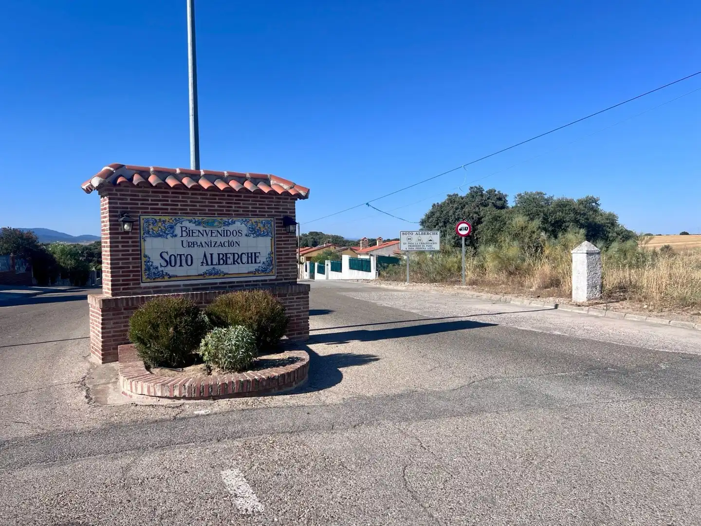 Vista exterior de Casa o chalet en venta en Hormigos con Aire acondicionado, Calefacción y Jardín privado