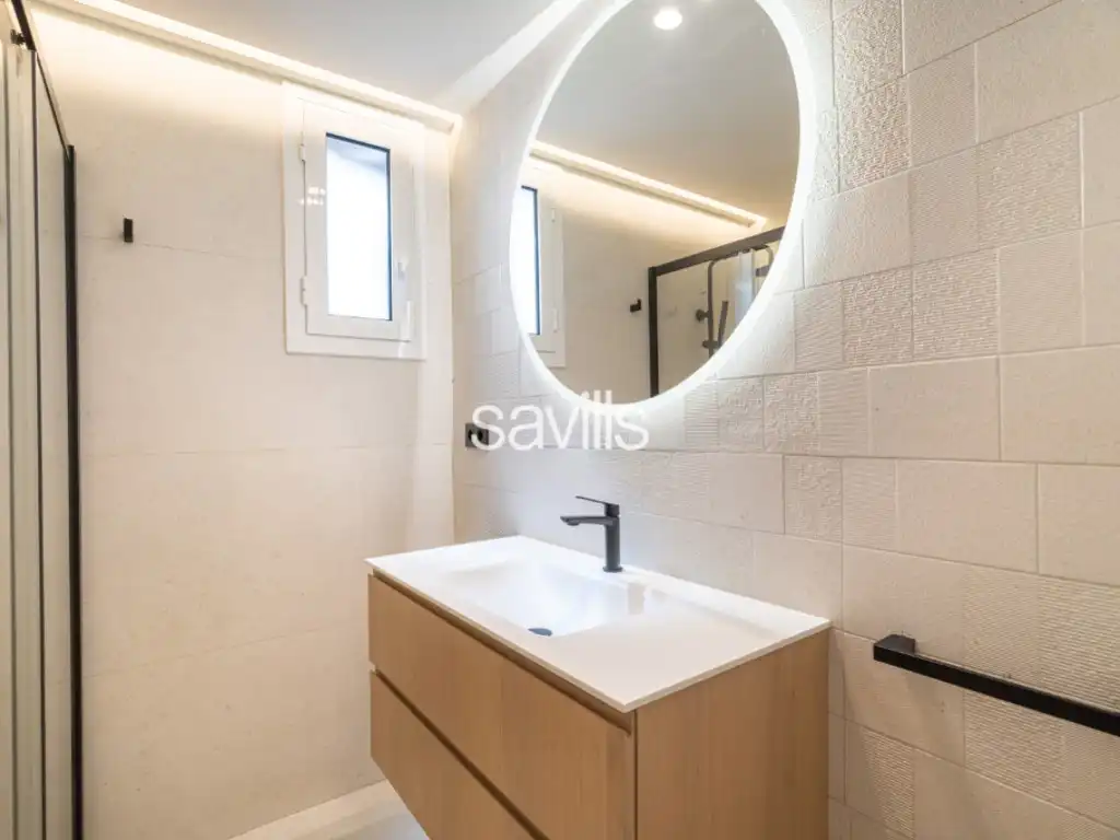 Baño de Apartamento en venta en Barcelona con Aire acondicionado y Terraza