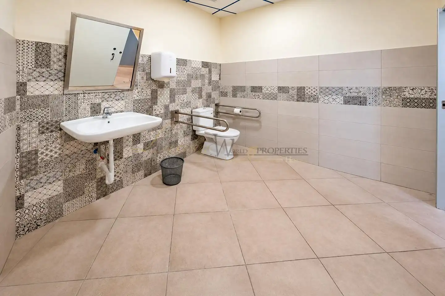 Local comercial en traspaso en Calle Olimpia, imagen 27