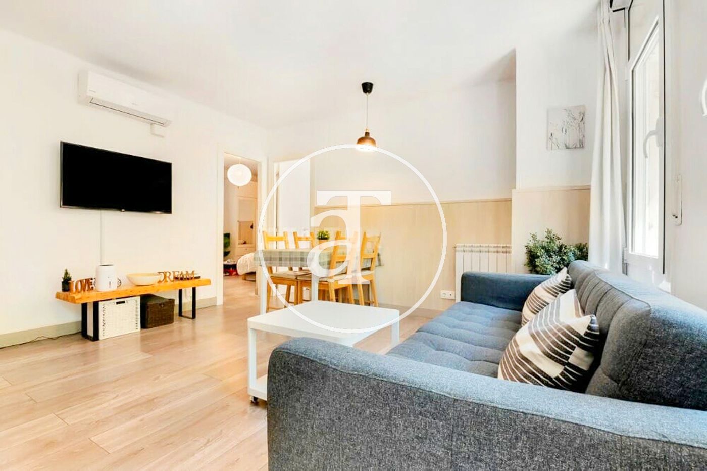 Flat to rent in Carrer de Puig i Cadafalch, Montbau