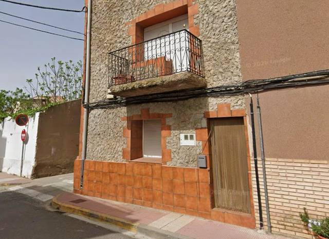 Casa-chalet en Venta en C/ Navas de Tolosa en Azagra
