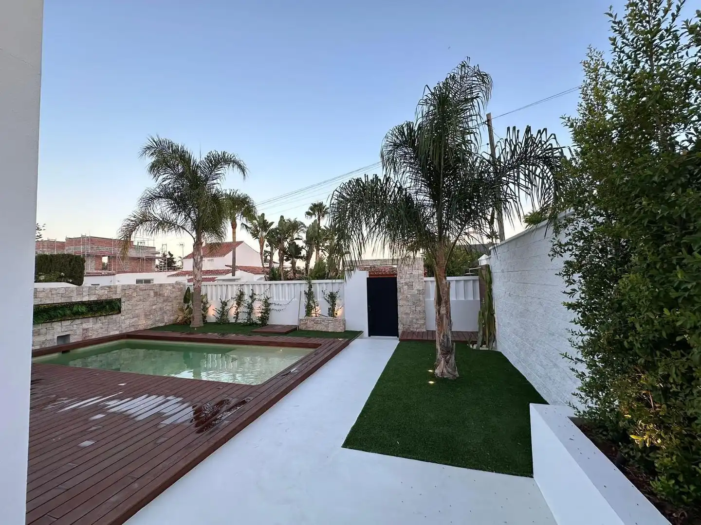 Piscina de Casa o xalet en venda en Estepona amb Aire condicionat, Calefacció i Jardí privat