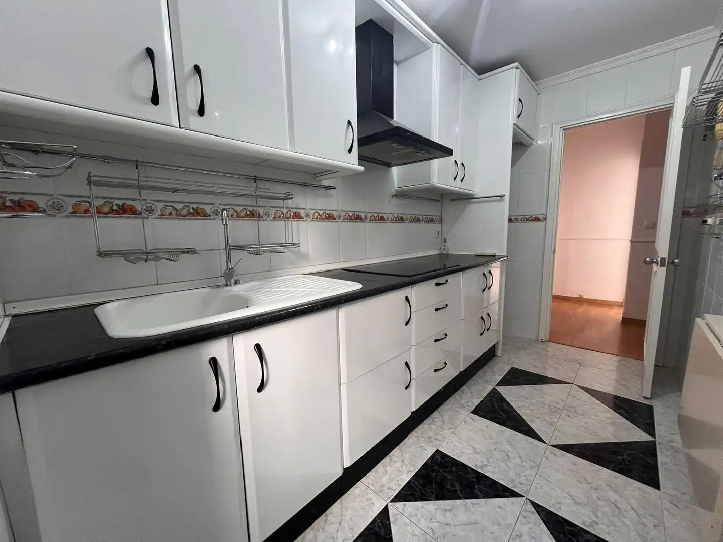 Kitchen of Flat for rent in Jerez de la Frontera  with Air Conditioner and Balcony