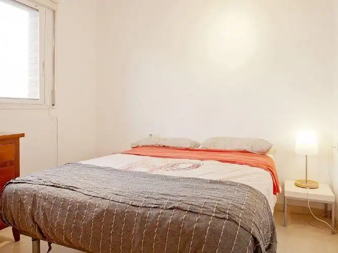 Habitación de Piso en venta en Barcelona con Aire acondicionado y Balcón