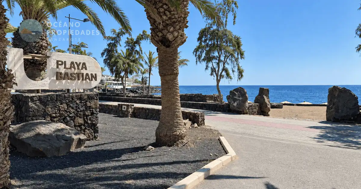 Vista exterior de Casa o chalet en venta en Costa Teguise