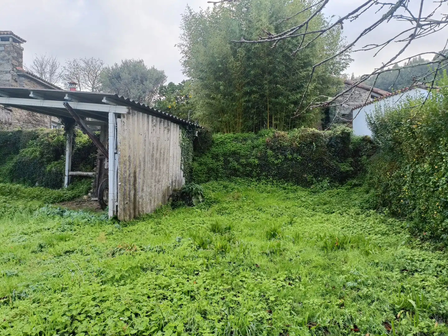 Casa adosada en venta en Cesuras con Jardín privado y Trastero