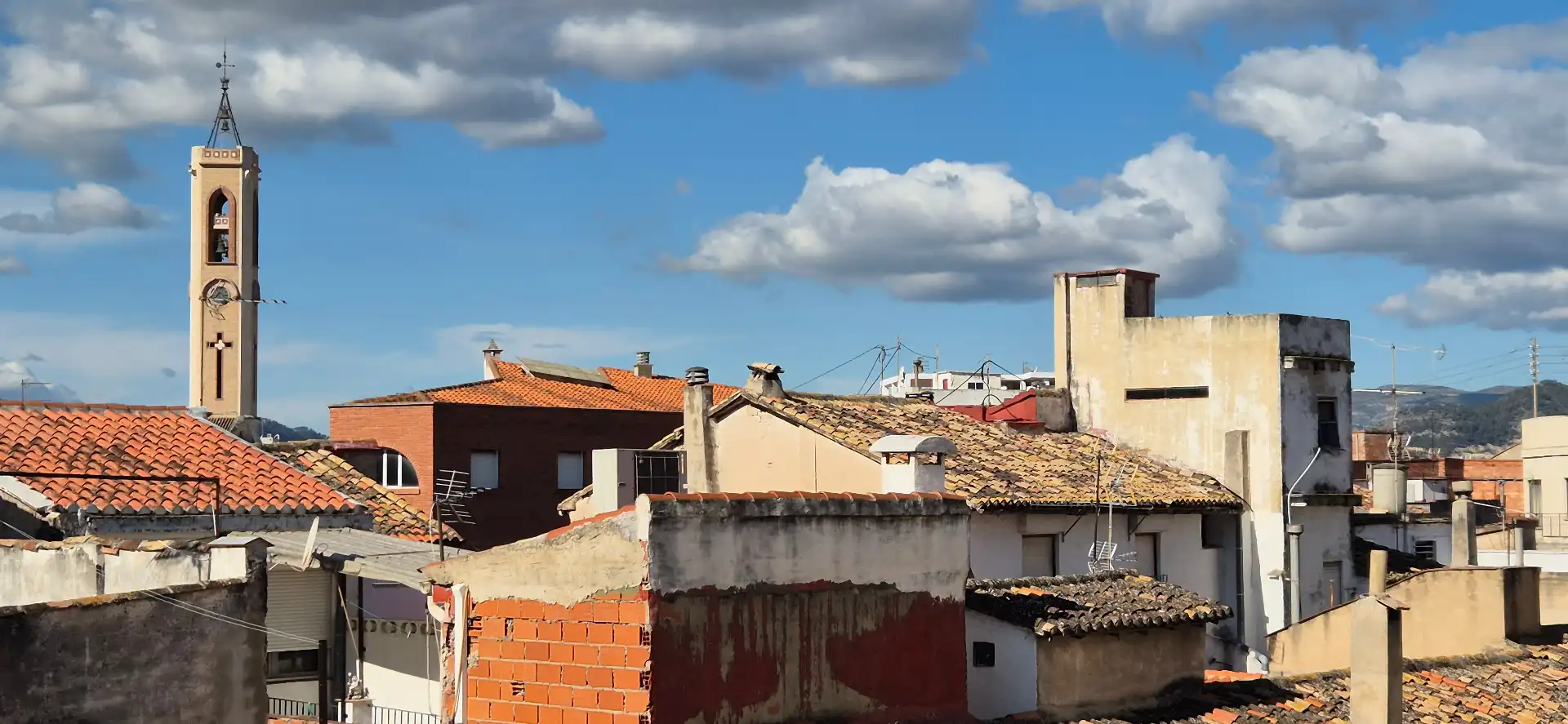 Vista exterior de Casa o xalet en venda en Bellreguard amb Aire condicionat, Calefacció i Jardí privat