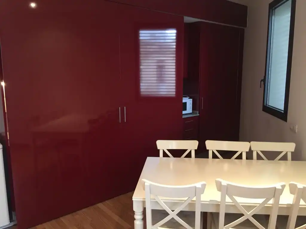 Cuina de Apartament en venda en L'Hospitalet de Llobregat amb Aire condicionat, Parquet i Moblat