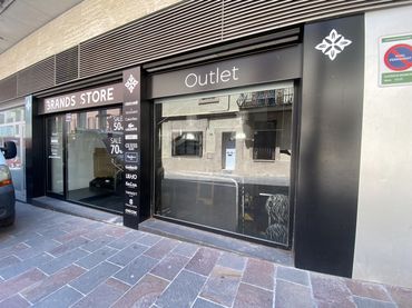 Local comercial en alquiler en Carrer de Valldoreix