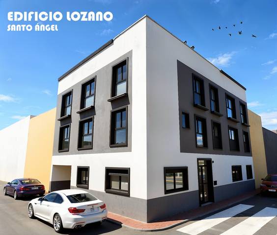 Piso en Venta en Calle Federico Servet, 24 en Santo Angel