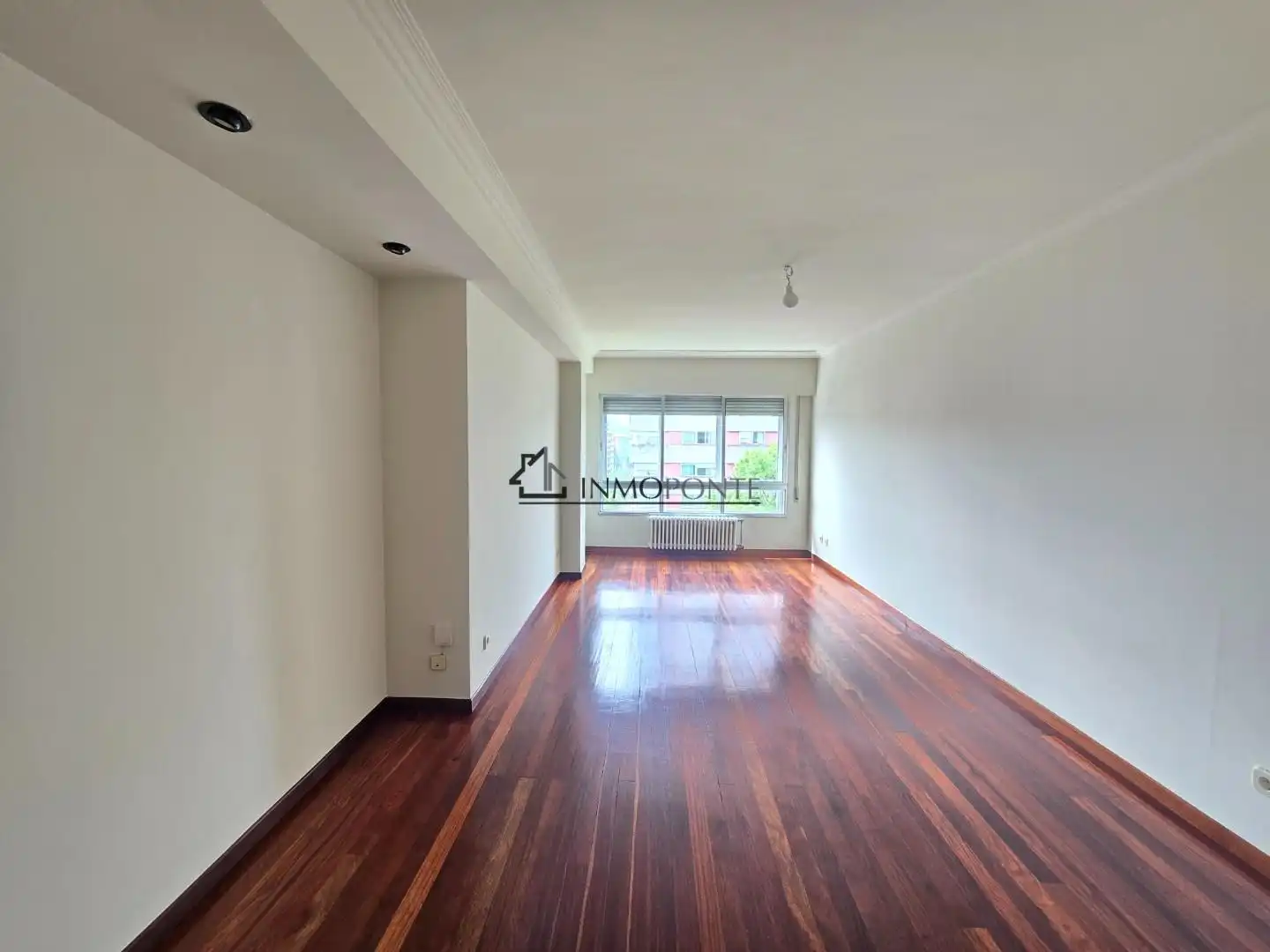 Flat with lift to rent in Zona de Plaza de Barcelos, imagen 2