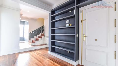 Foto 4 de Dúplex de alquiler en Hispanoamérica - Bernabéu,  Madrid Capital