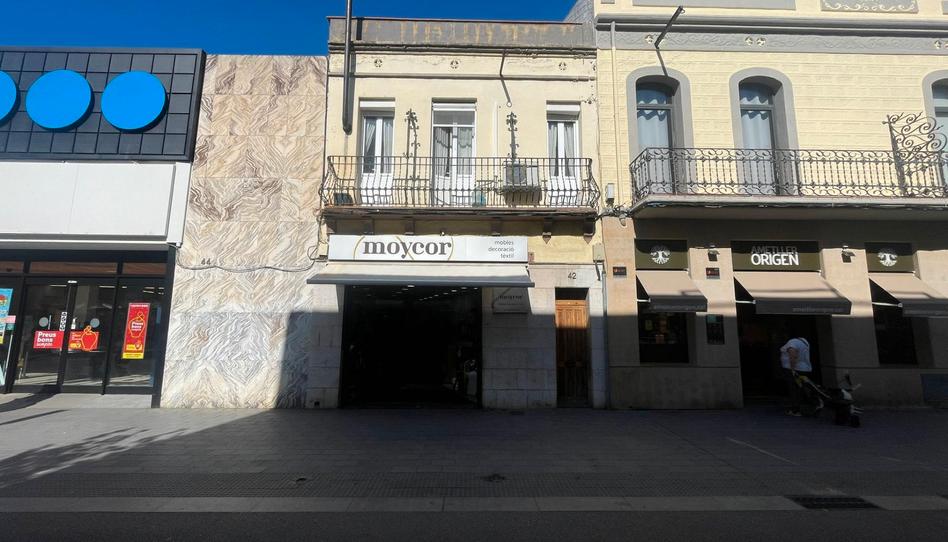 Foto 1 de Edifici en venda a Avinguda de la Generalitat, 42, Centre, Barcelona