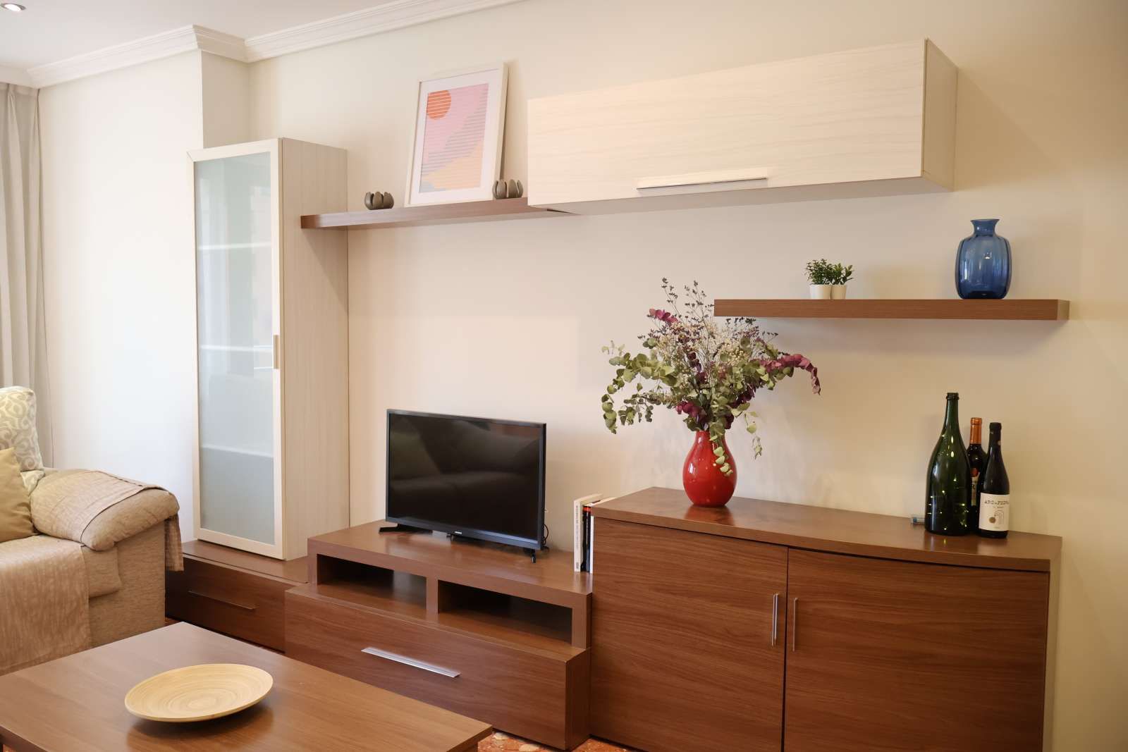Living room of Apartment to share in  Valencia Capital  with Air Conditioner and Terrace