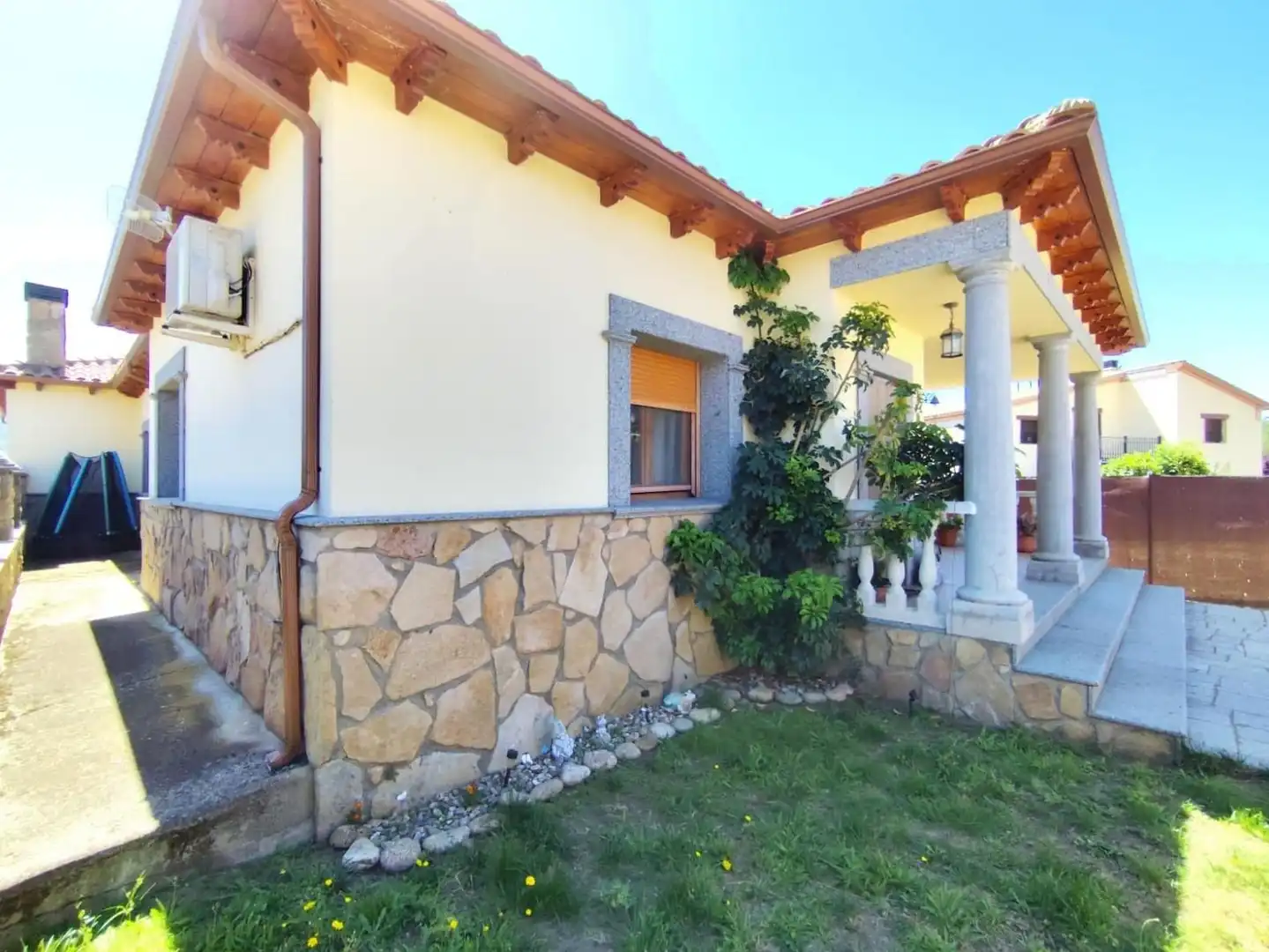 Exterior view of Houses for sale in La Granja   with Heating, Private garden and Terrace