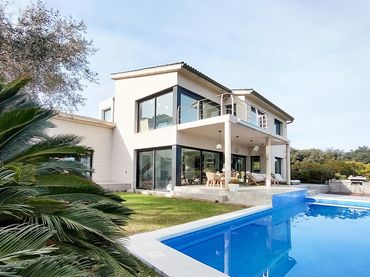 Villa con piscina in vendita a Bescanó