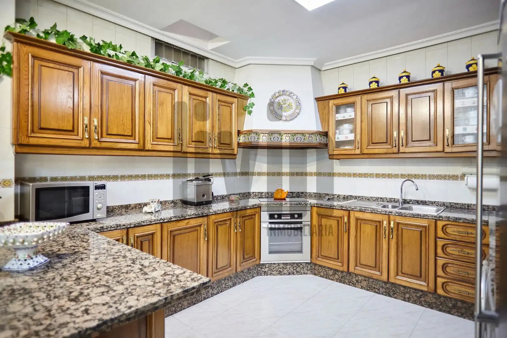 Cocina de Casa o chalet en venta en Jaén con Aire acondicionado, Calefacción y Jardín privado