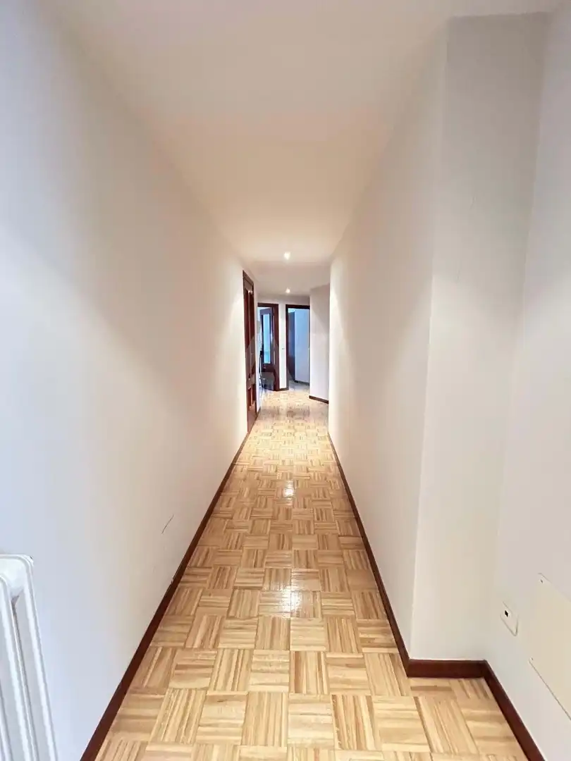 Piso en venta en La Bañeza  con Calefacción