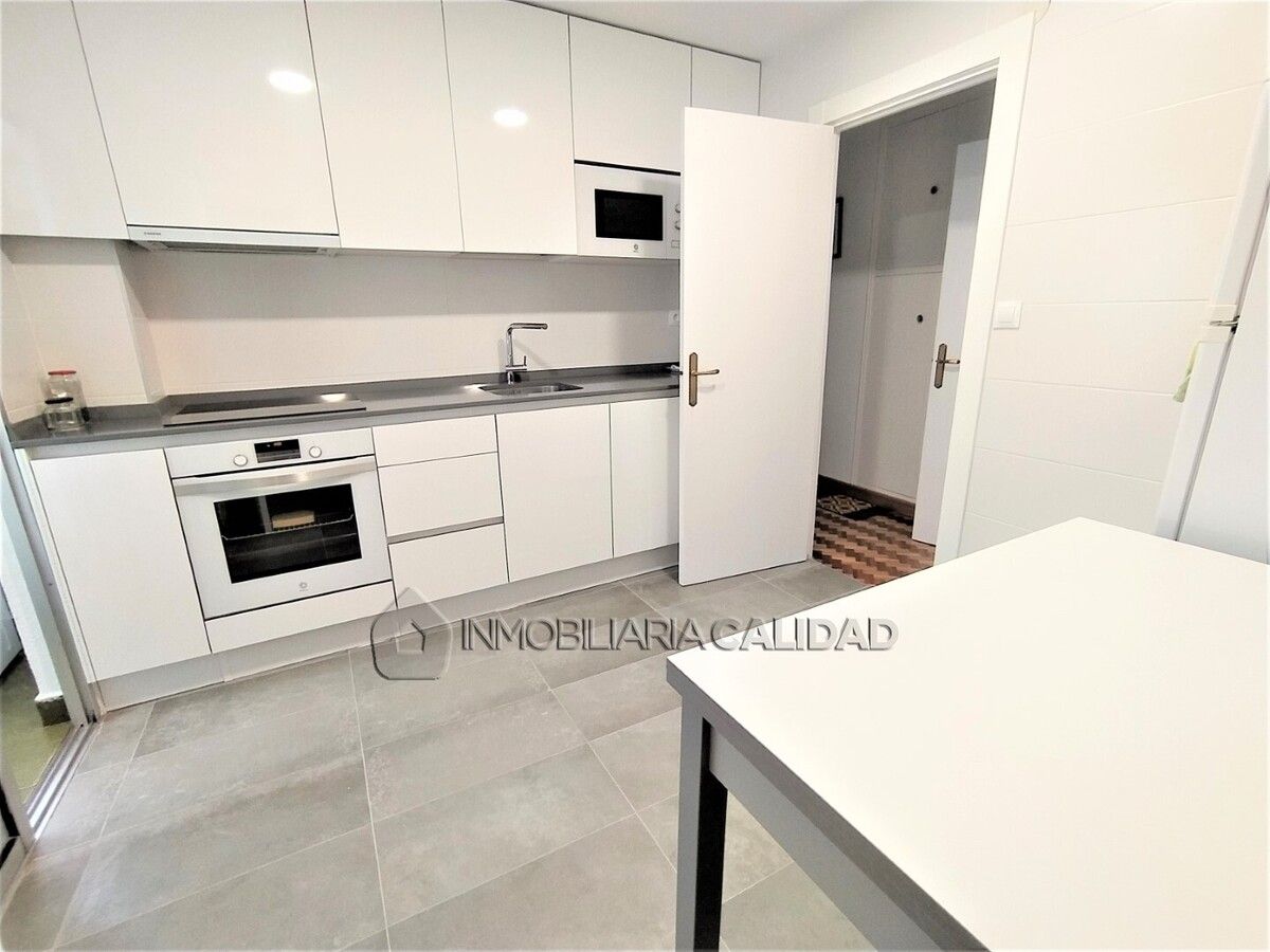 Kitchen of Flat to rent in Burgos Capital  with Heating and Furnished