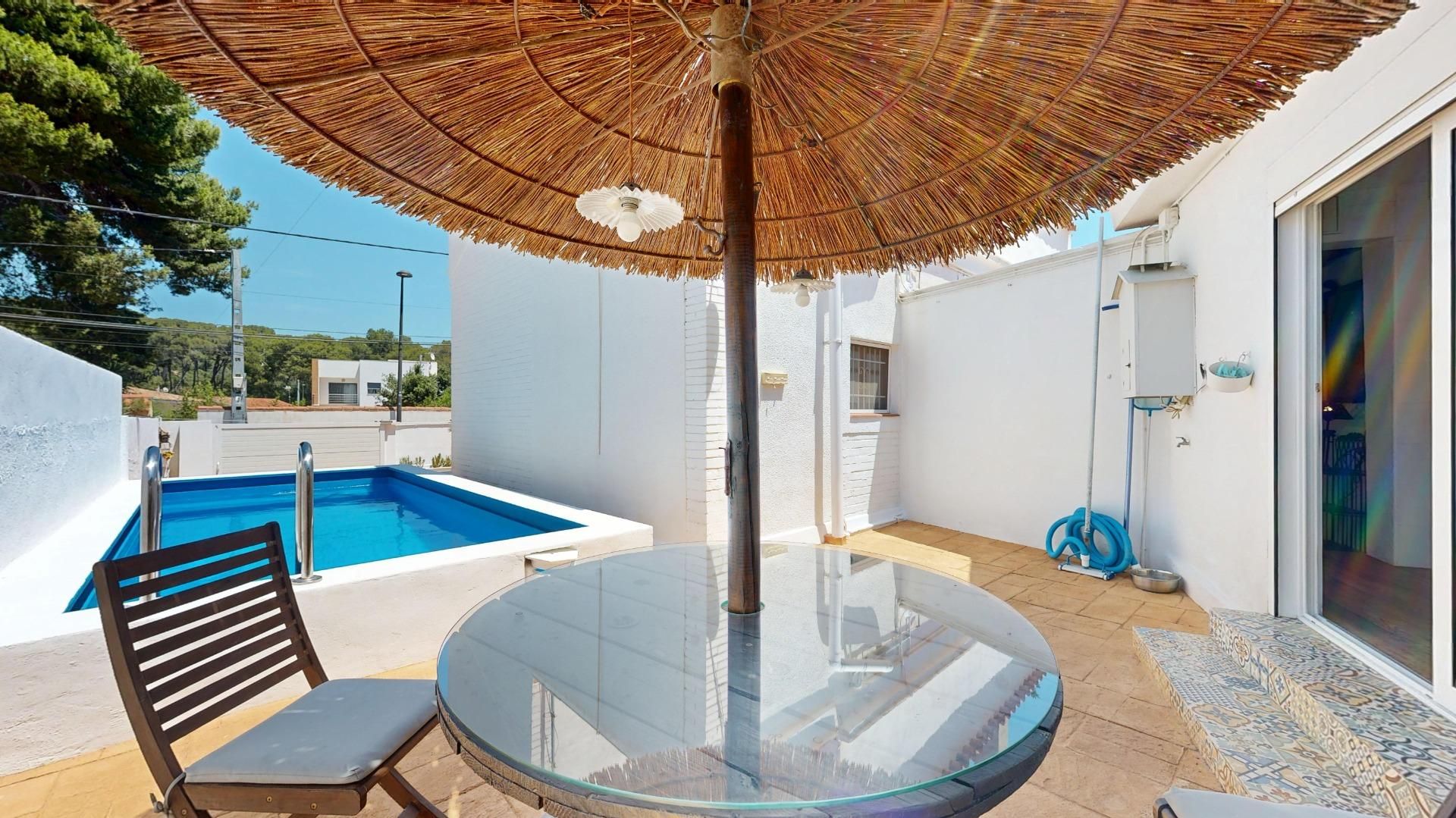 Piscina de Casa o xalet en venda en Torrent amb Aire condicionat, Calefacció i Jardí privat