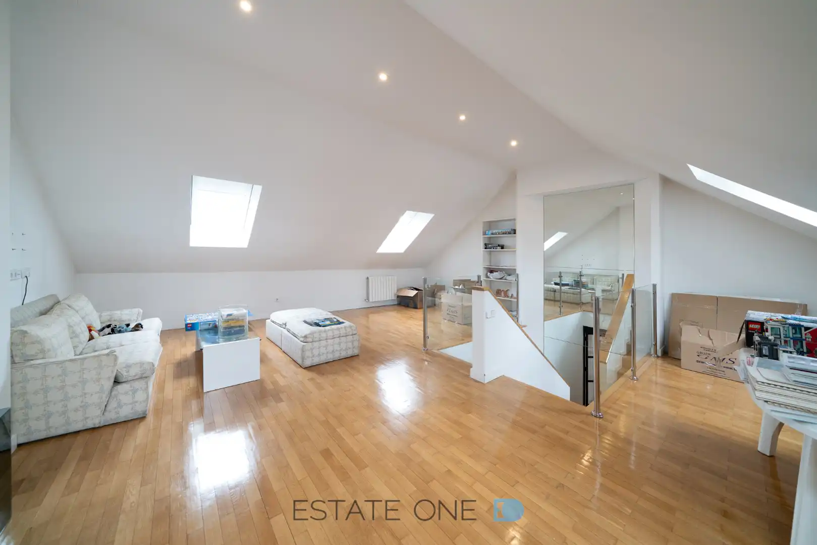 Casa adosada en venta en Madrid con Aire acondicionado, Calefacción y Jardín privado