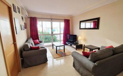 Living room of Flat for sale in Benalmádena  with Air Conditioner, Terrace and Furnished