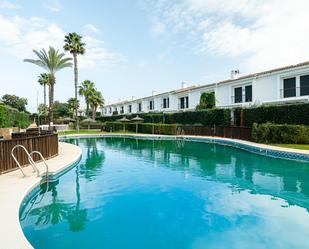 Piscina de Casa o xalet en venda en El Rompido amb Aire condicionat, Calefacció i Jardí privat