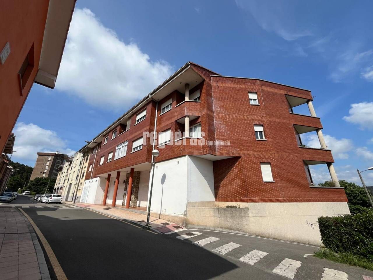 Exterior view of Flat for sale in Avilés  with Heating, Private garden and Parquet flooring