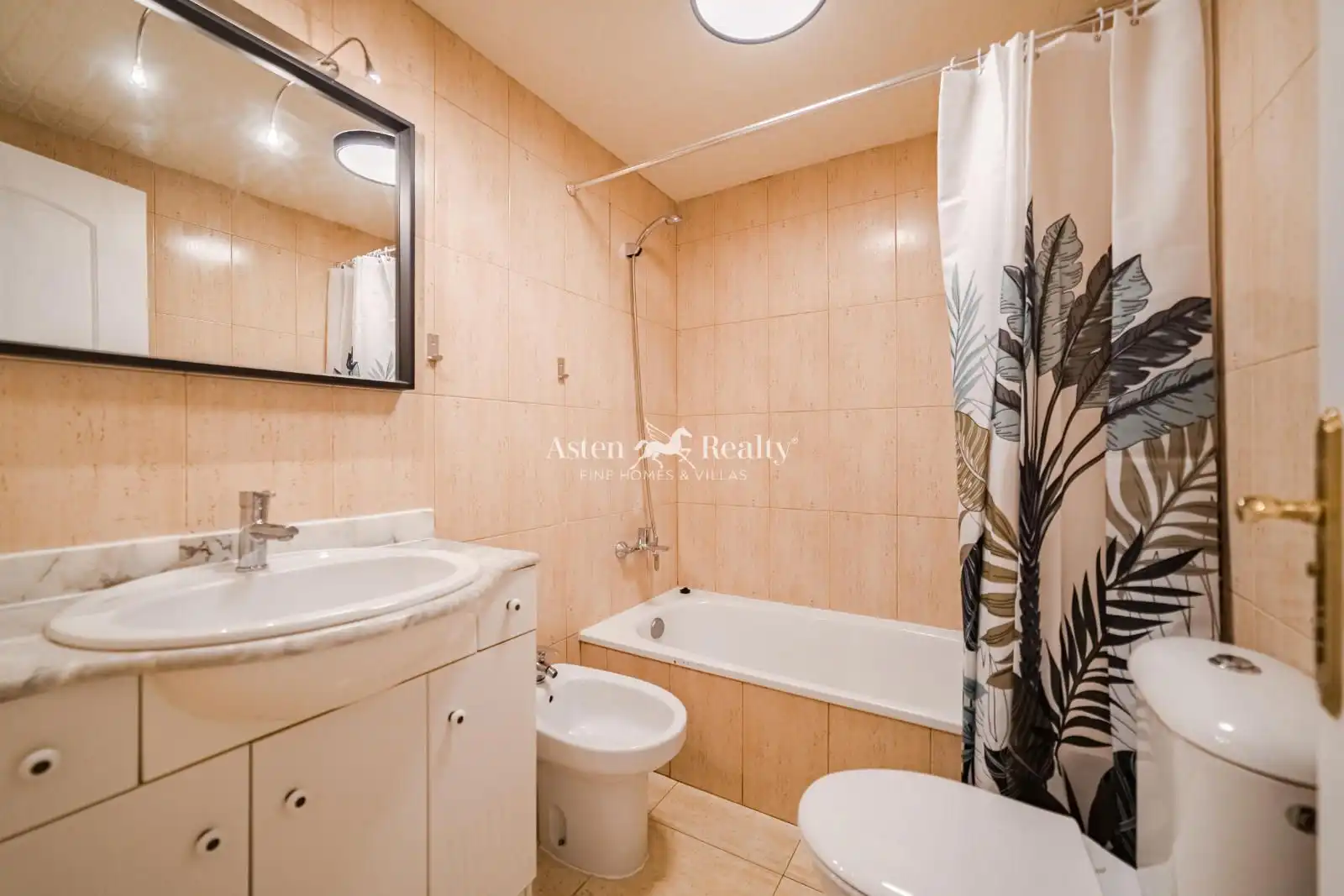 Badezimmer von Wohnungen zum Verkauf in Adeje mit Terrasse