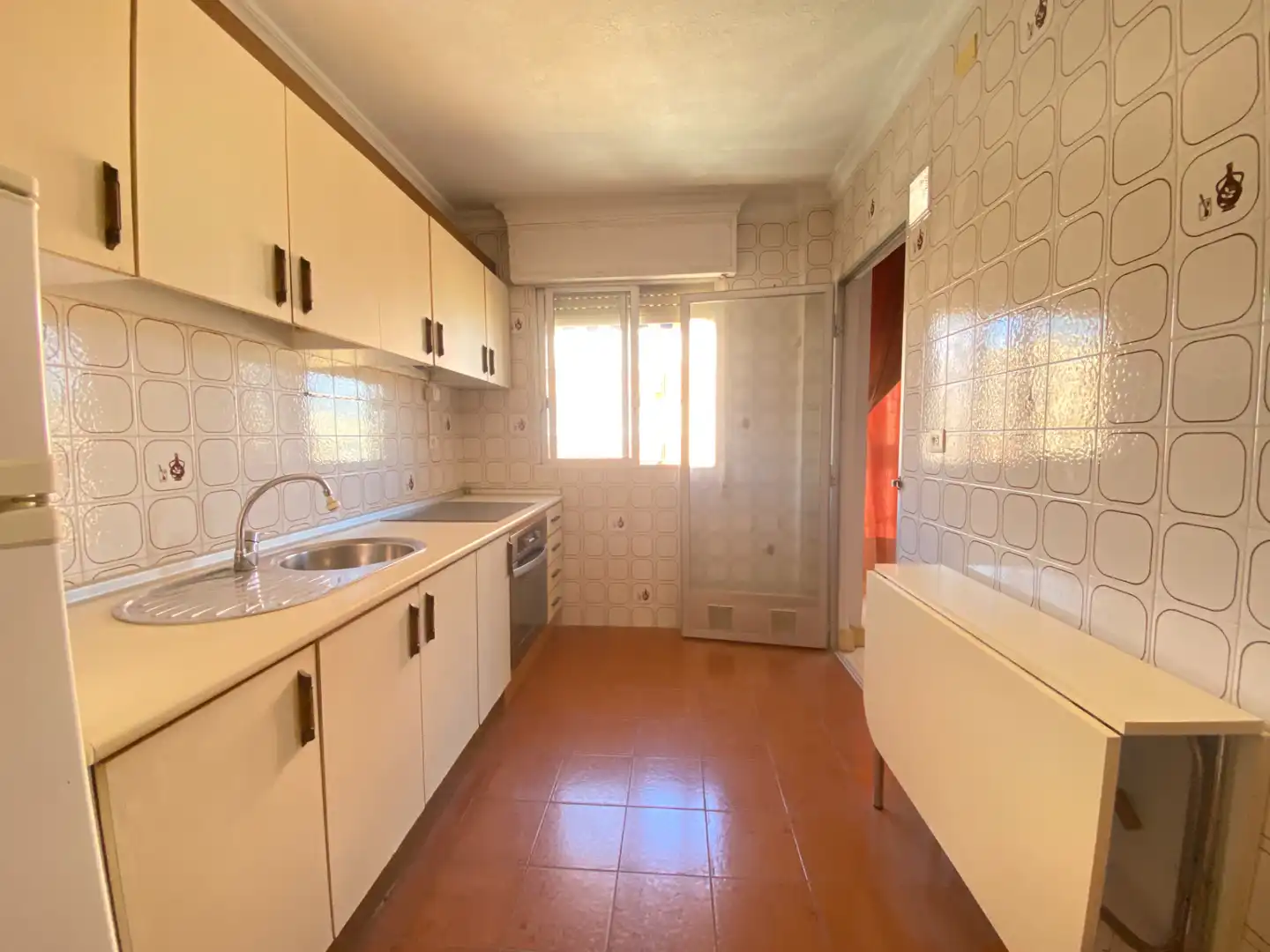 Kitchen of Flat for sale in Águilas  with Terrace, Storage room and Furnished