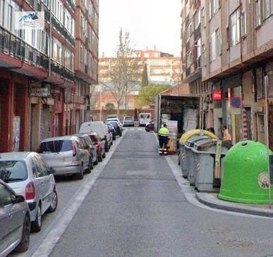 Piso en Venta en Calle AGUILA en Pajarillos Bajos