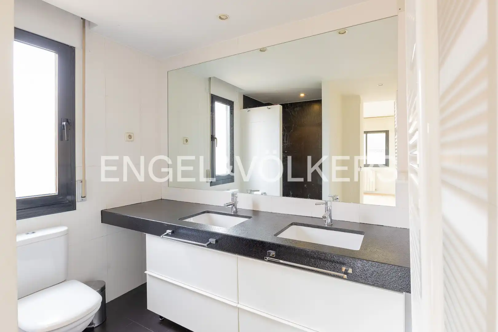 Baño de Piso en venta en La Moraleja con Aire acondicionado, Calefacción y Terraza