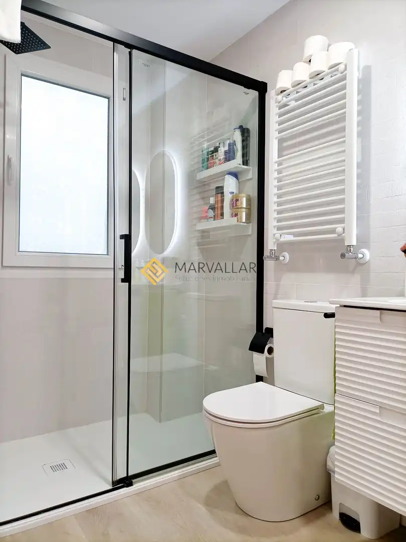 Bathroom of Flat for sale in Santander  with Heating