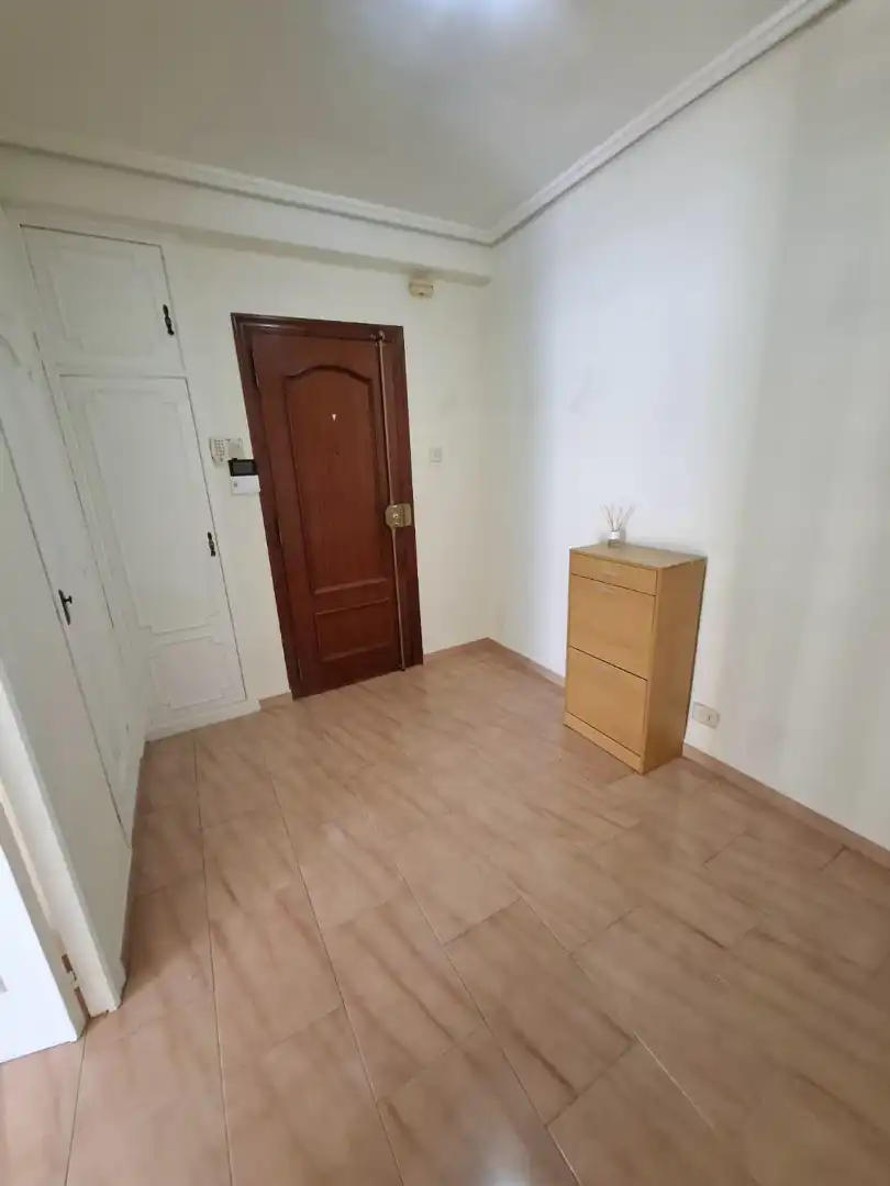 Schlafzimmer von Wohnung zum Verkauf in Valencia mit Möbliert und Balkon
