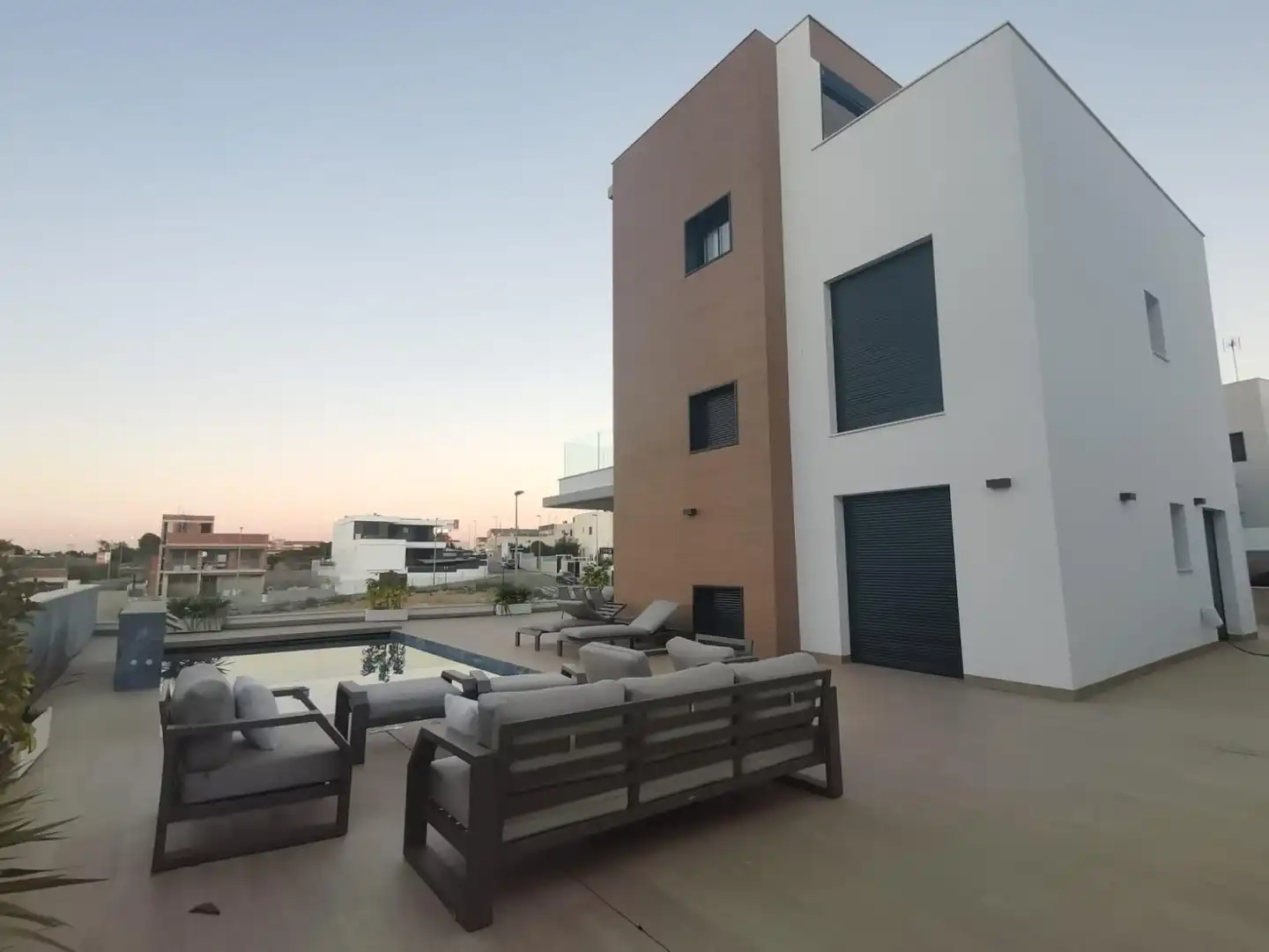 Chalet con terraza en venta en Orihuela Costa
