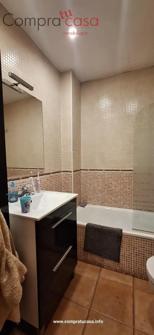 Baño de Casa adosada en venta en Los Huertos, Segovia