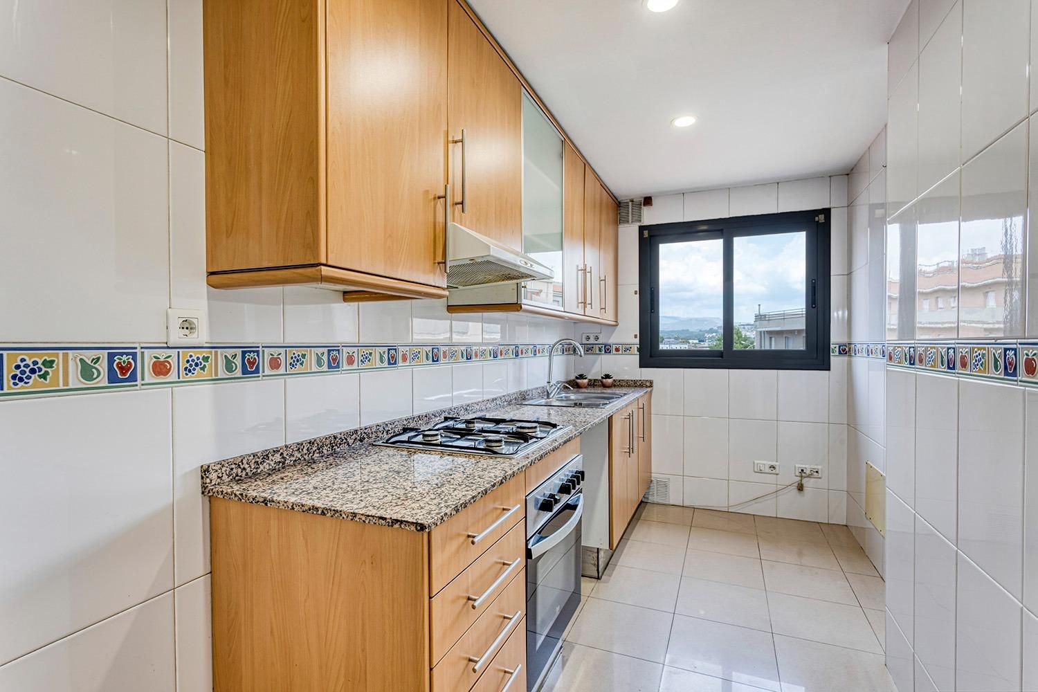 Kitchen of Flat for sale in Igualada  with Heating, Terrace and Balcony