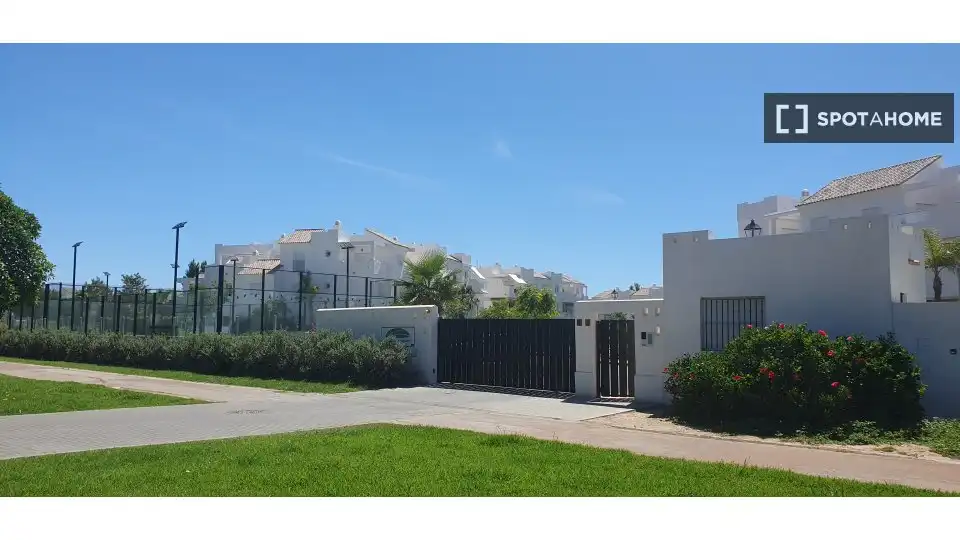 Vista exterior de Apartamento para compartir en Chipiona con Aire acondicionado, Terraza y Amueblado