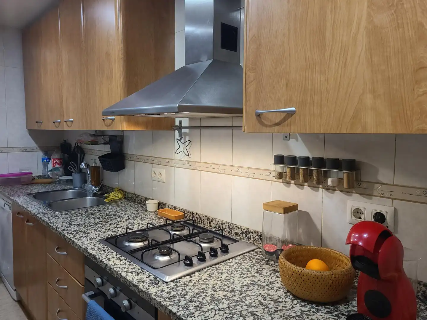 Cuina de Pis en venda en Figueres amb Calefacció, Forn i Balcó