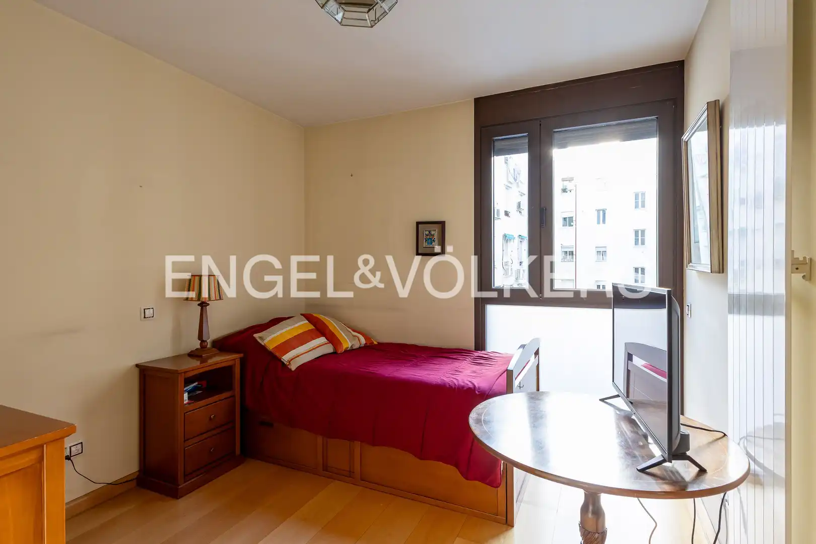 Bedroom of Flat for sale in Madrid  with Air Conditioner, Heating and Parquet flooring