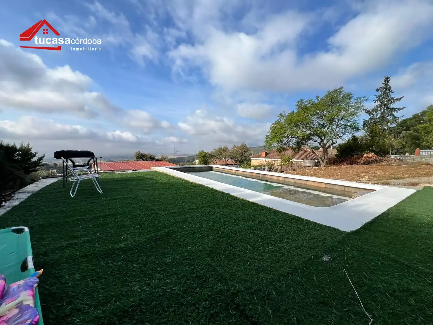 Villa con piscina in vendita a Periurbano Este - Campiña