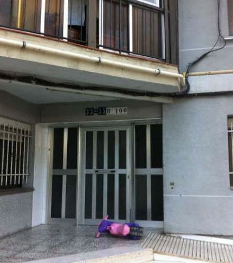 Foto 2 de Piso en venta en Carrer de Simancas, Sant Roc, Badalona